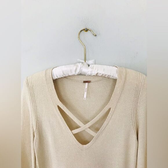Free People Criss Cross Sweater in beige | size XS - Picture 6 of 8